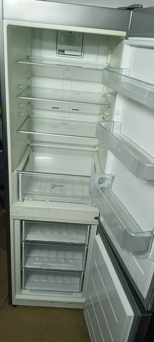 Lodówka Whirlpool BSNF 8101 OX (No Frost, Inox) – Uszkodzona, w całoś