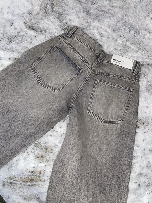 Джинси сірі bershka