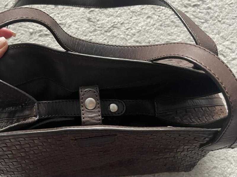 Оригинал.фирменная,стильная сумка из плетеной кожи max mara