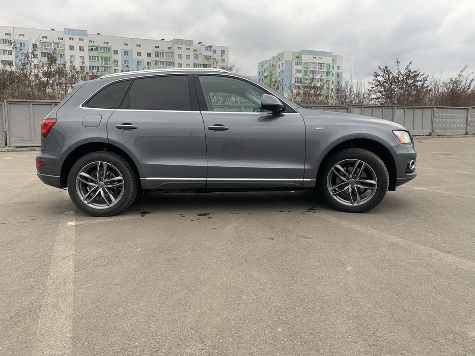 Продам Audi Q5 tfsi в гарному стані