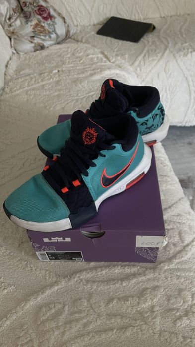 Кросівки Nike 41 р ціна 900 грн