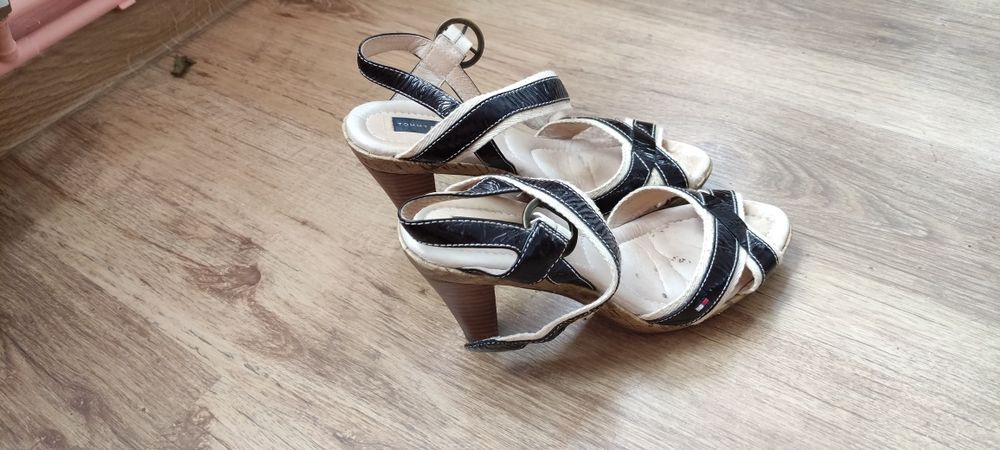 Sprzedam buty damskie