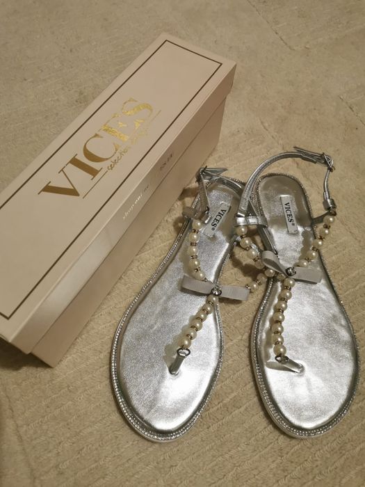 Urocze i eleganckie sandałki damskie