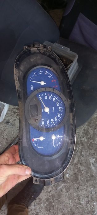 Продам дачу солензо  1.4 8 клапаний двигун компресія по 11 по ЗП 2003