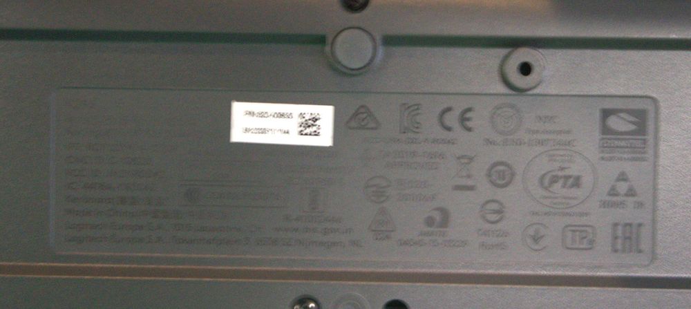 Logitech Keyboard and Mouse – Non-Functional (For Parts or Repair)64297969403010124