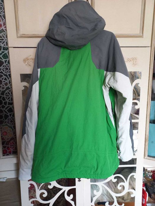 Лижна куртка Columbia omni-tech р.М