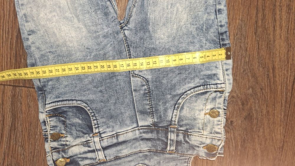 Джинсовий комбінезон