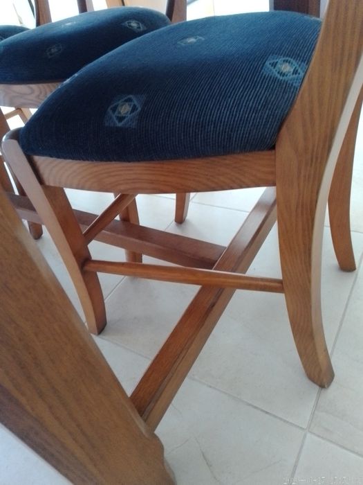 Mesa em cerejeira mais 8 cadeiras