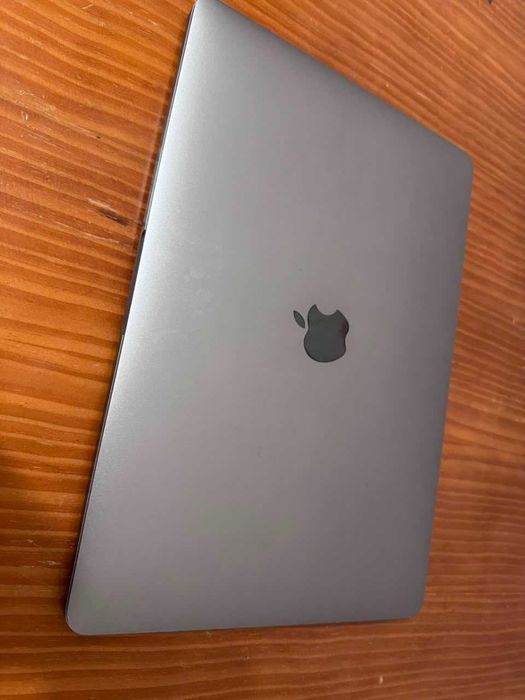 MacBook Pro 13” 2017 – Intel Core i5 – 8GB RAM – SSD 128GB