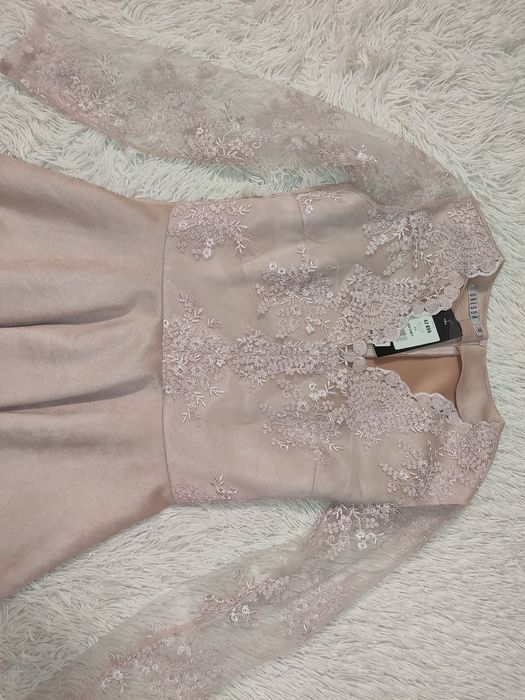 Красиве плаття на вечірку