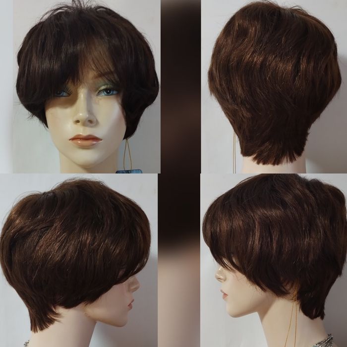 Парик (перука) из натуральных волос.