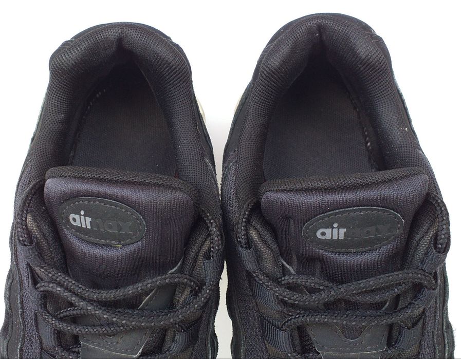 Buty Nike Air Max 95 Embossed Fur Black

roz.39 skóra z futrem Limit
