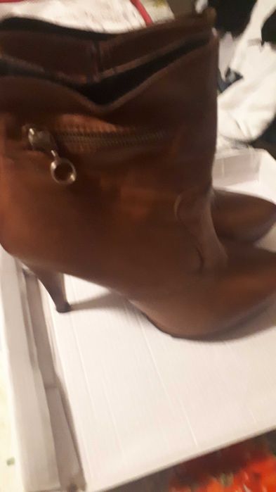 Sandalias e botas estado novo