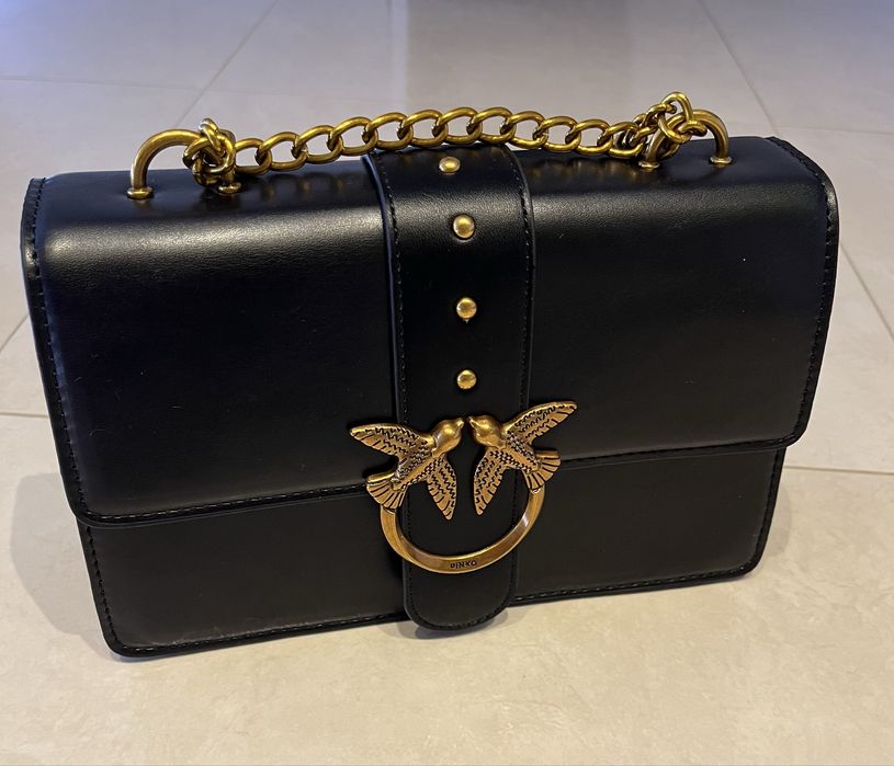 Czarna torebka Pinko