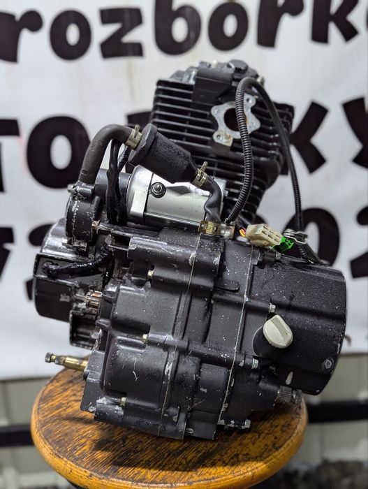 Продам мотора Zongshen 250(165FMM)!В гарному технічному стані!Є відео!