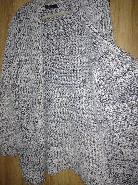 Sweter długi włochacz rozpinany kieszonki XXL