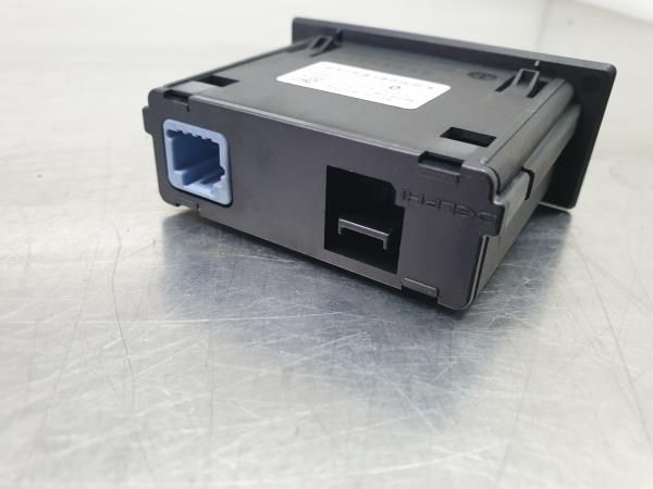 Módulo USB / AUX / IPOD RENAULT Captur II