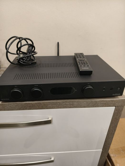 Audiolab 6000A Black – Wzmacniacz zintegrowany DAC Bluetooth aptX Stan BDB Pilot