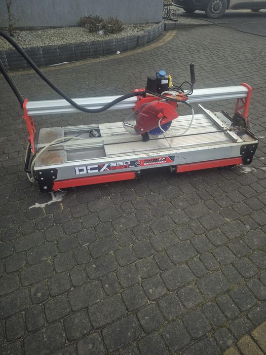 Przecinarka rubi DCX 250 EXPERT
