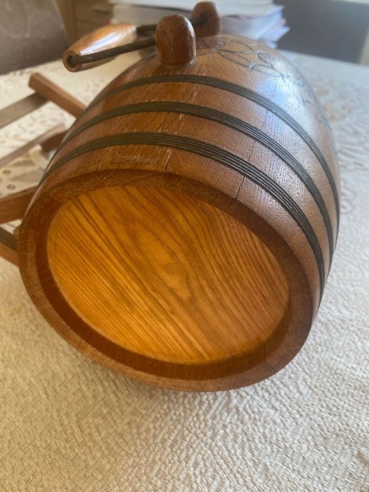 Dębowa beczka na wino