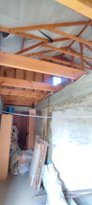 быстрый показ  В продаже  дом,  место отличное, газ, центральная вода на ж/м Покровский (Коммунар) - Кр. Камень - Парус