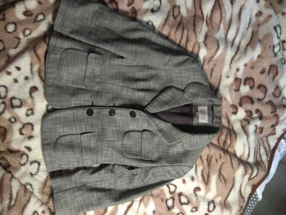 Продам короткий піджак від Next petite
