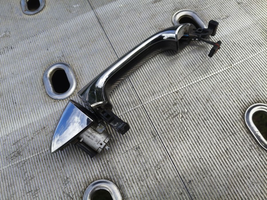 Mercedes R klasa w251 ml w164 lewa klamka kierowcy a1647.600.370 Europ