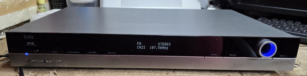Tuner Harman Kardon TU970 z pilotem