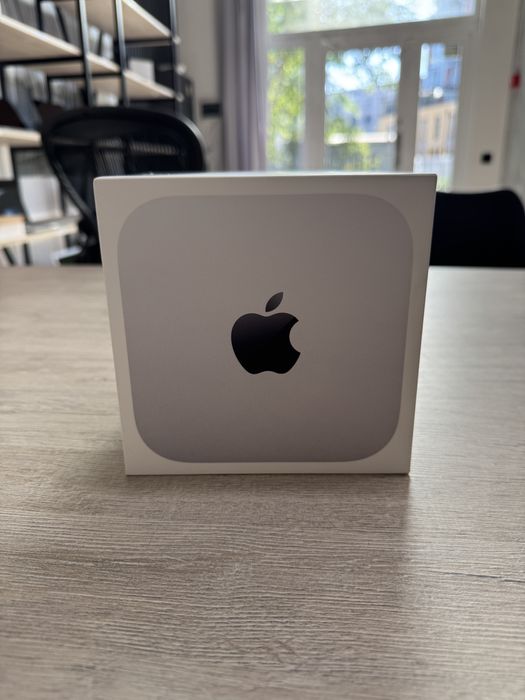 Apple Mac Mini M4 2024 10/10 Core 24GB RAM 1TB SSD 1GbE новий