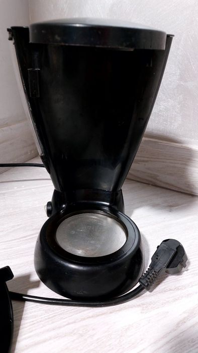 Продам кофеварку Молинекс
