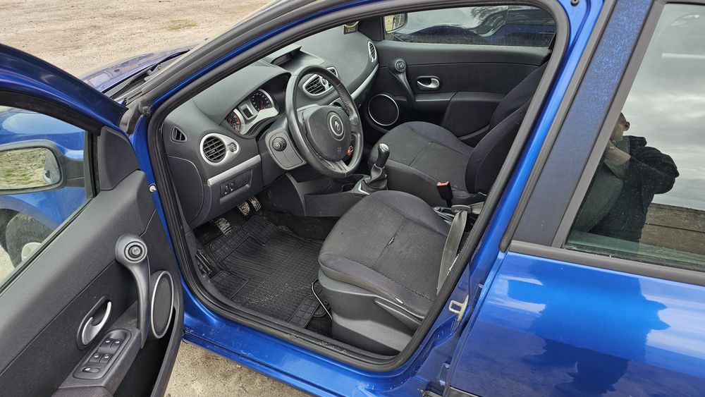Продам Renault clio 3