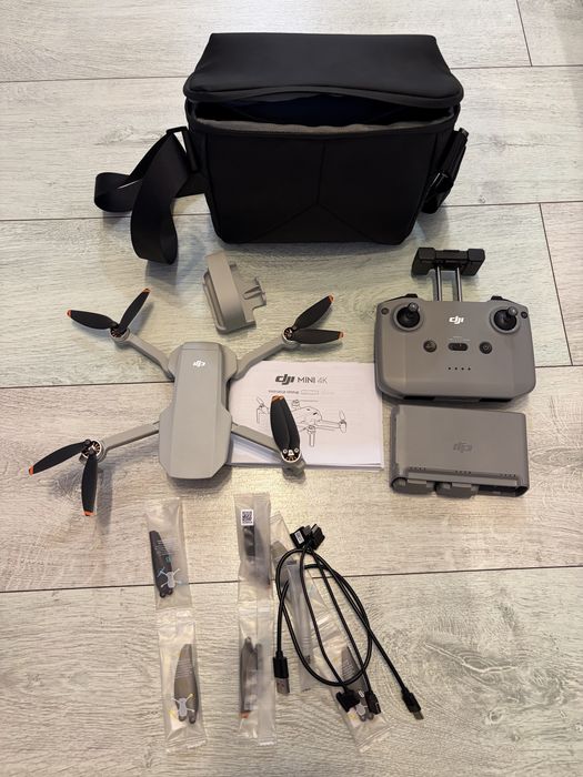 Dron DJI Mini 4K Fly More Combo