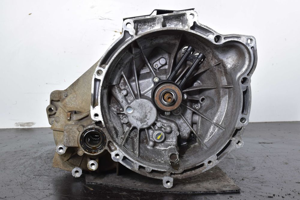 Skrzynia Biegów Manualna FORD FIESTA MK7 1.25 82KM 8A6R7002CA