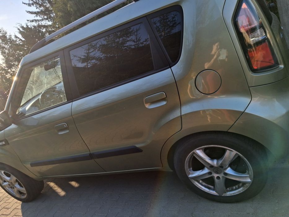 Sprzedam kia soul 1.6 2011