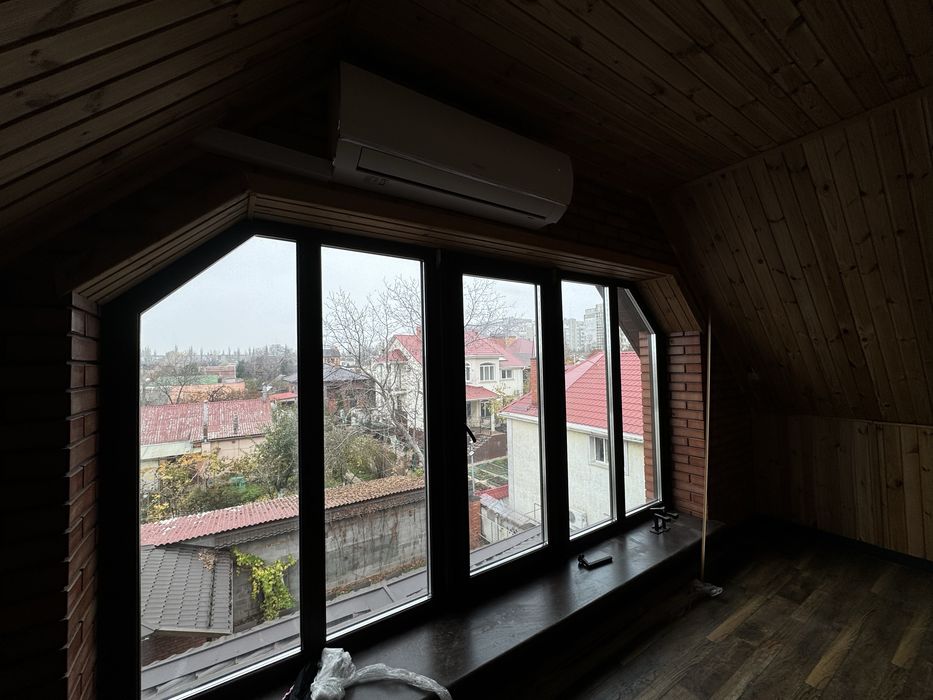 Продаж сучасного будинку в Інгульському районі по вул. Ізмалкова