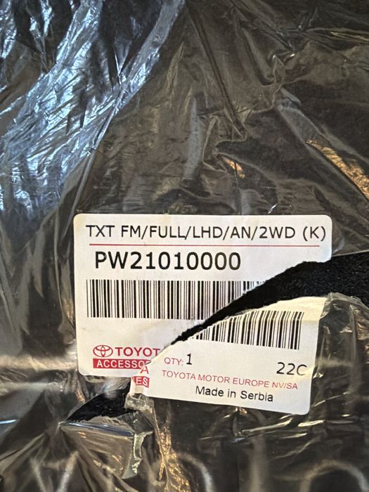 Dywaniki welurowe komplet Toyota C-HR 2016-2023 OEM Oryginalne Nowe