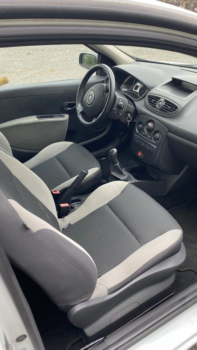 Renault Clio III Dynamique S  1.5 dCi 85cv (65kW) 2011