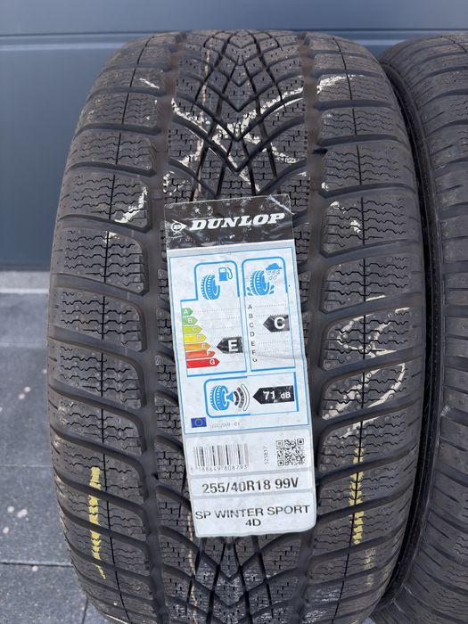 Nowe opony zimowe 255 40 r18 Dunlop 2024r
