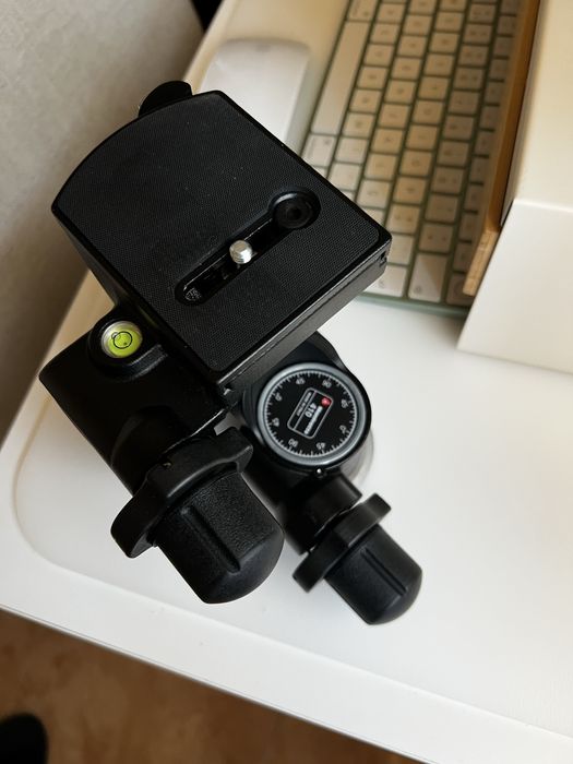 Cabeça de Tripé Manfrotto 410 Junior Geared Head