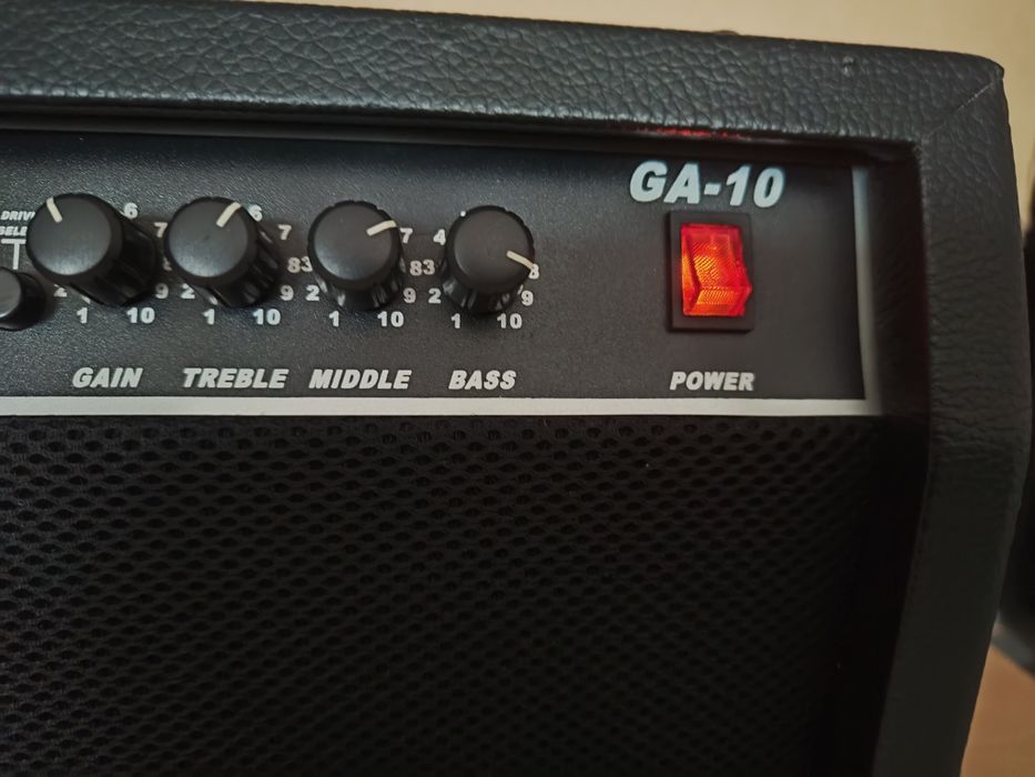 Piecyk gitarowy GA 10