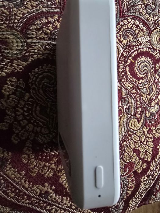 Повербанк безпровідний