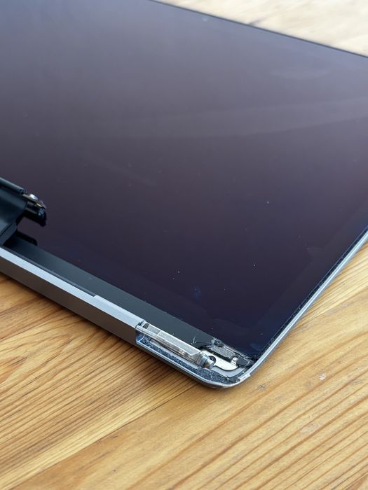 MacBook Pro кришка, на запчастини