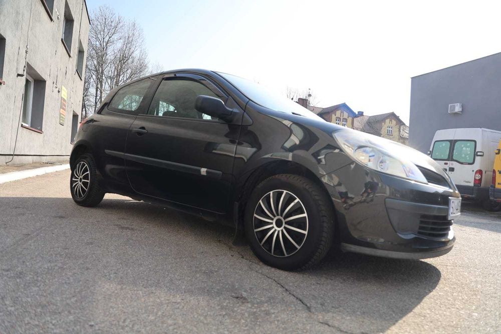 Samochód osobowy Renault clio