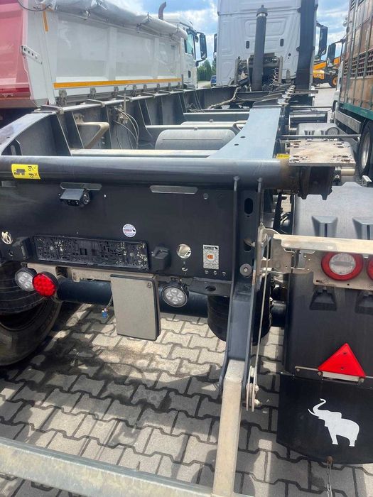 Prostowanie ram, naprawa