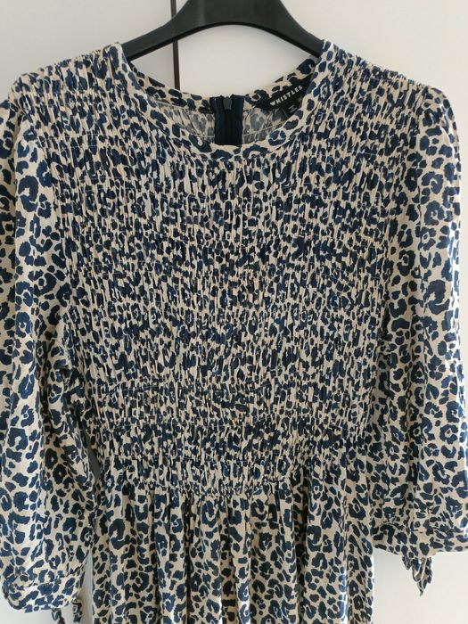 Piękna sukienka damska panterka