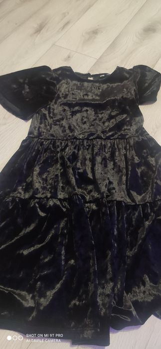 Sukienka czarna welur