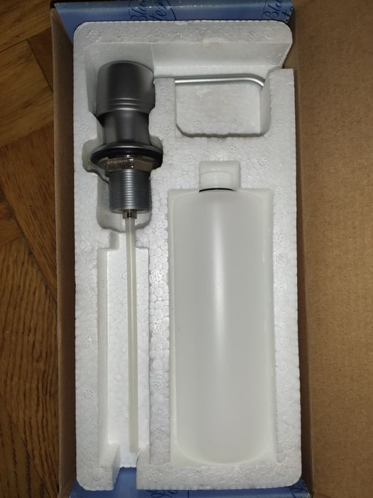 Satynowy dozownik do mydła