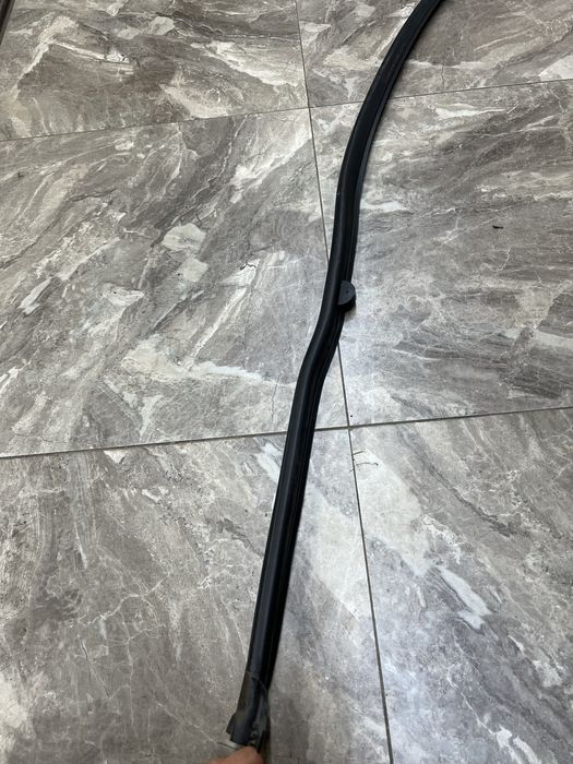 Продам ущільнювач задніх дверей віто 447