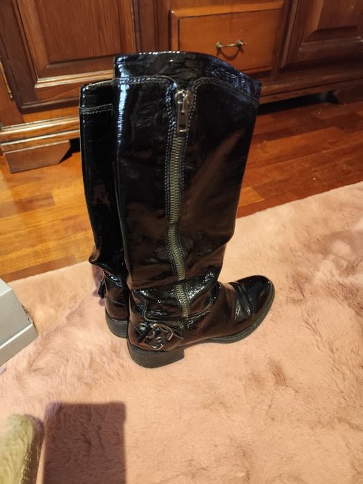 Botas cano alto verniz