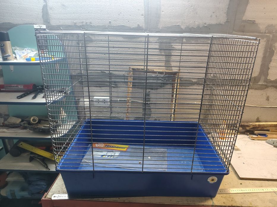 Продам велику клітку для гризунів